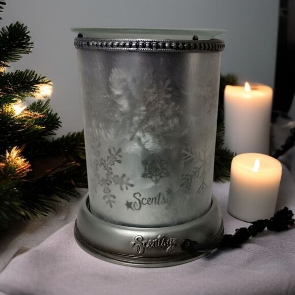 Scentsy Silver Frost Glass Shade Base Wax Warmer Lampshade Collection Snowflake. - Picture 12 of 16